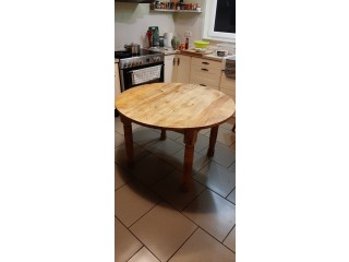 Table ronde en bois massif