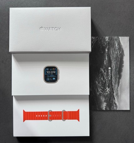 apple-watch-ultra-2-en-titane-de-49-mm-avec-bracelet-ocean-orange-big-0