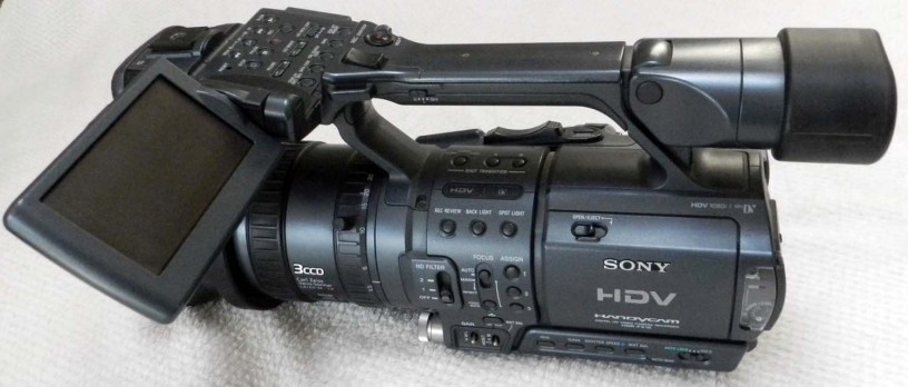 camera-sony-fx1-e-avec-dimportants-accessoires-big-1