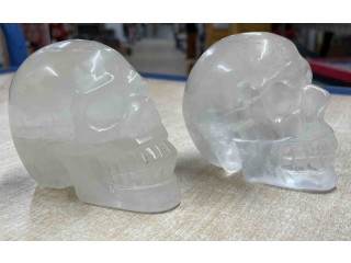 Petit crâne en cristal de roche - H: 8 cm