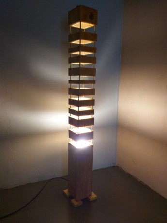 lampe-moderne-de-table-big-0