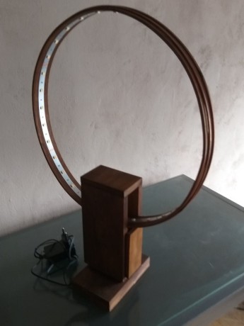 lampe-cercle-led-ideale-pour-table-de-nuit-big-2