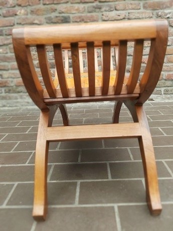 tabouret-bois-et-gravure-sur-cuirwooden-stool-and-leather-engraving-big-3