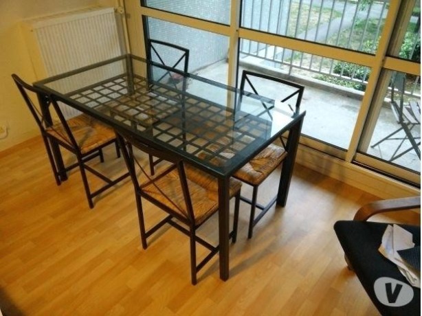 table-et-4-chaises-noir-en-fer-forge-big-0